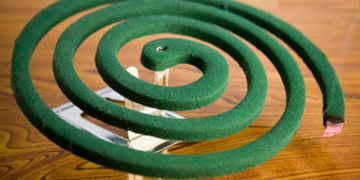 पॉल्यूशन में आपके लिए खतरनाक हो सकती है मच्छर भगाने वाली कॉयल, जान लें नुकसान